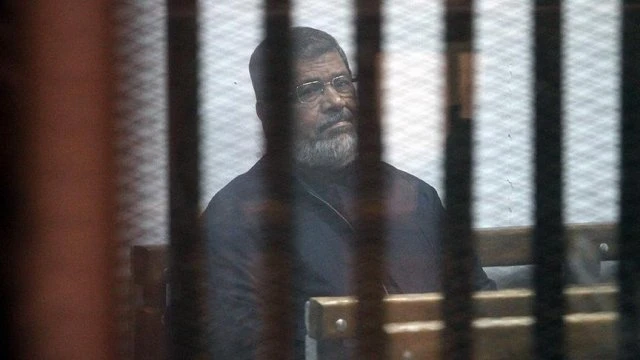 Mursi hapishanede iki defa baygınlık geçirdi