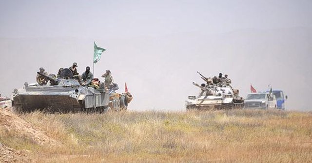 PKK ile anlaşan Haşdi Şabi Suriye&#039;ye girdi