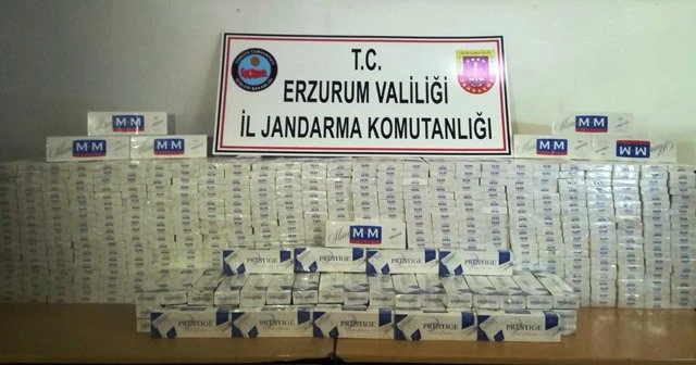 Stepneye zulalanmış 10 bin paket kaçak sigara ele geçirildi