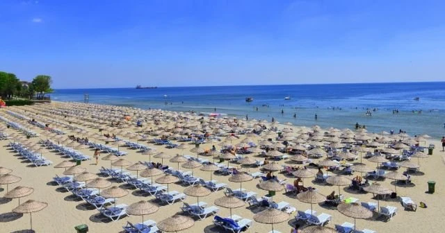 Temizlik ve cankurtaran ekipleri 38 plajda hizmette