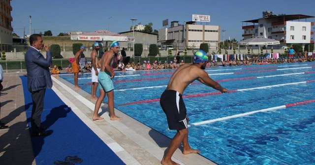 Toroslar&#039;ın olimpik yüzme havuzu yetişkinlere de hizmet verecek