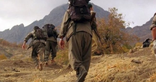 Tunceli&#039;de karakola saldıran PKK&#039;lılarla çatışma