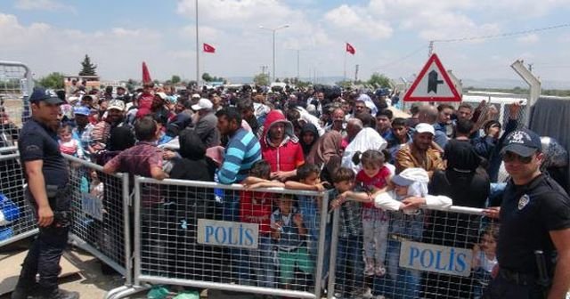 Ülkesine bayram için giden Suriyeli sayısı 20 bini aştı