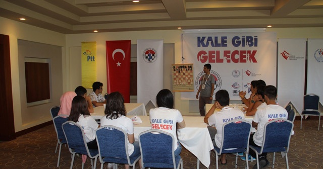 &#039;Kale Gibi Gelecek-Satranç Eğitim Projesi&#039; start aldı