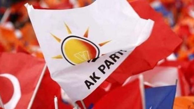 AK Parti teşkilatlarının yarısı değişecek