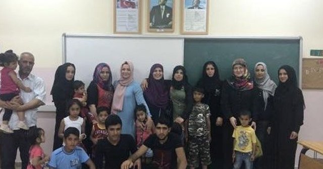 Akçakoca’da yaşayan Suriyeli sığınmacılar için Türkçe dil kursu açıldı