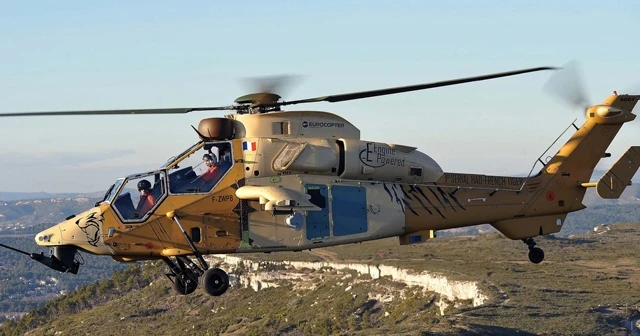 Alman askeri helikopteri Mali'de düştü