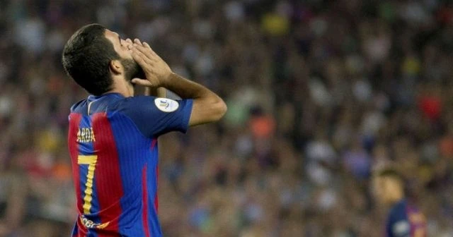 Arda Turan, kamp kadrosuna alındı