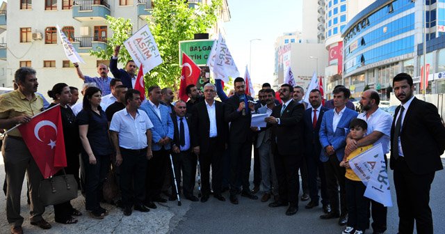 Arif Şirin (Ozan Arif) hakkında, MHP Lideri Bahçeli’ye hakaret gerekçesiyle suç duyurusu