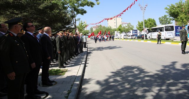 Atatürk’ün Erzurum’a gelişinin 98. yıldönümü törenlerle kutlandı