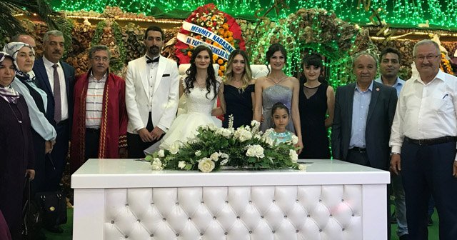 Başkan Çetin nikah ve iş yeri açılışlarına katıldı