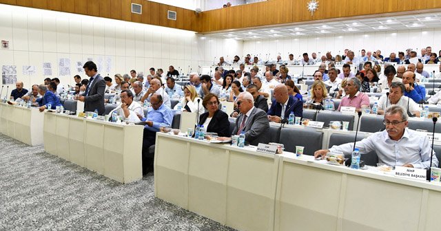 Başkan Kocaoğlu: &quot;İzmir, İstanbul gibi olmasın&quot;