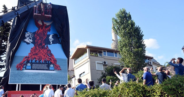 Beşiktaş’a dikilecek ’15 Temmuz Anıtı’nın maketi sergilendi