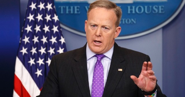 Beyaz Saray Sözcüsü Sean Spicer istifa etti