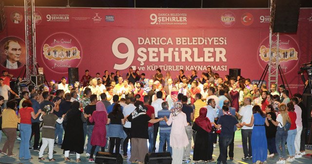 Darıca’da Yiğidolar’dan folklör gösterisi