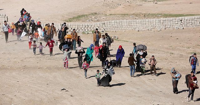 DEAŞ, Musul&#039;dan kaçan sivillere saldırdı: 32 ölü