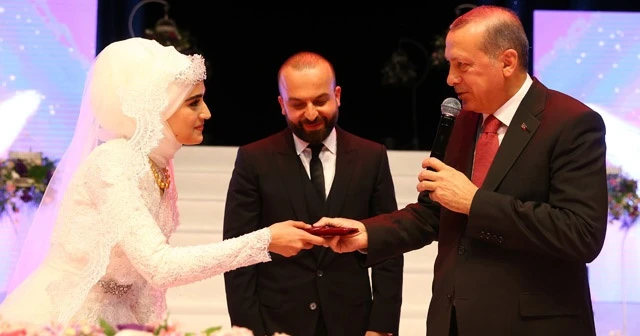 Devletin zirvesi nikah töreninde bir araya geldi