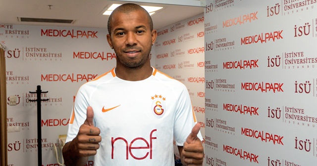 Galatasaray&#039;ın yeni transferi Mariano imzayı attı