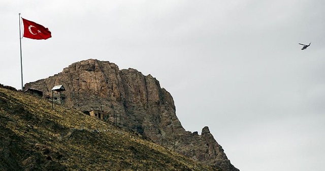 Hakkari&#039;de teröristler öldürüldü