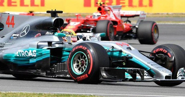 Hamilton evinde kazandı