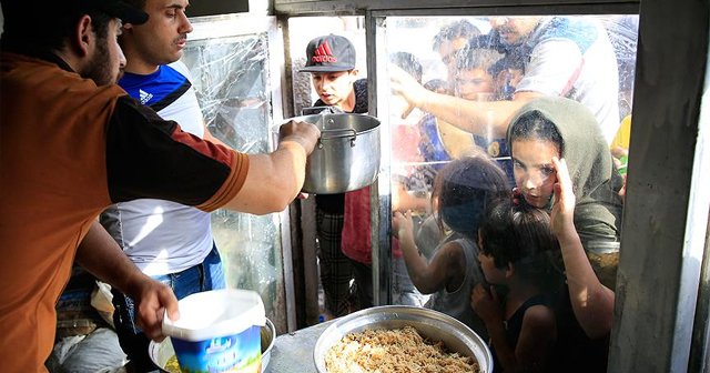 Irak&#039;ta 3 milyonun üzerinde iç göçmen gıdaya muhtaç