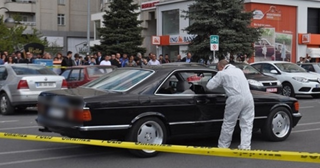 İş adamı otomobilinde öldürüldü