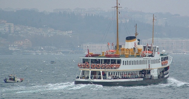 İstanbul&#039;da sis nedeniyle vapur seferleri iptal oldu