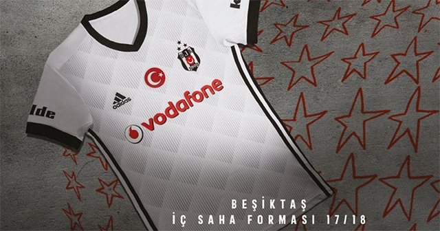 İşte Beşiktaş’ın 3 yıldızlı yeni sezon forması