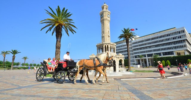 İzmir&#039;de &#039;Alo Fayton&#039; dönemi