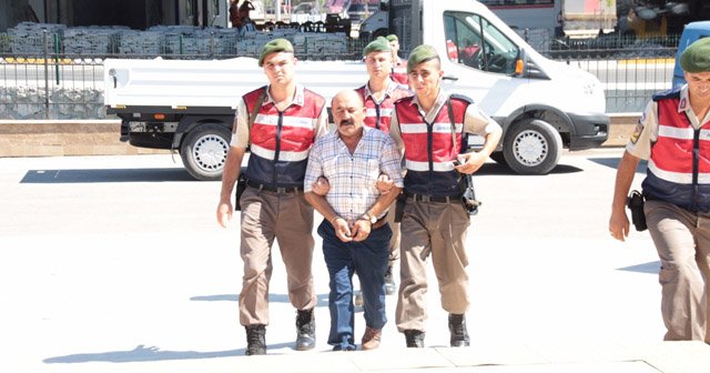 Mısır tarlası içinde esrar yetiştiren şahıs tutuklandı