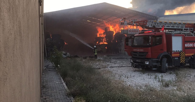 Niğde’de fabrika yangını