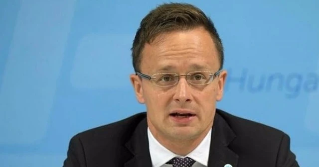 Peter Szijjarto: 'AB ikiyüzlü davranıyor'
