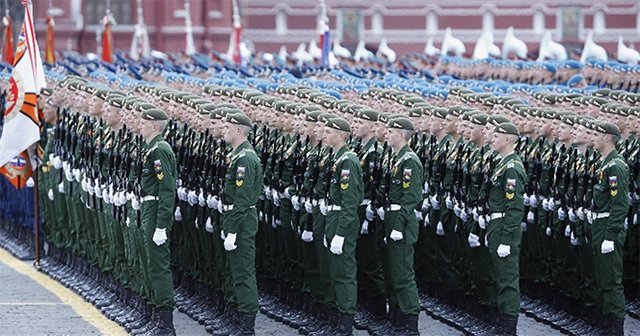 Rusya, Ukrayna sınırına 60 bin asker gönderdi