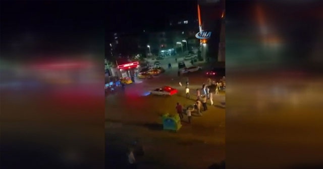 Şehir magandaları caddede drift yaptı, havaya ateş açtı