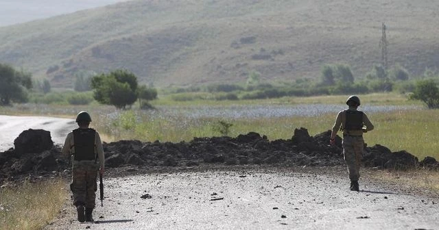 Tunceli&#039;de çatışma çıktı! Yaralı askerler var