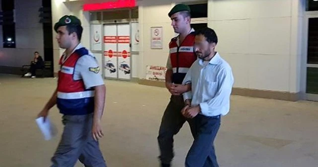Türk bayrağını indirmek isteyince ortalık karıştı