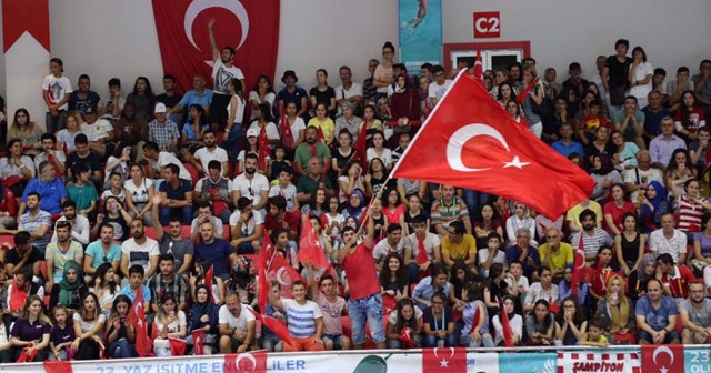 Türkiye voleybolda finale yükseldi