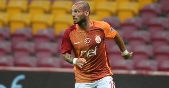 Wesley Sneijder, sosyal medyada Galatasaray&#039;ı sildi