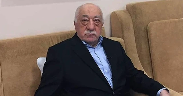 'Gülen zavallı bir şarlatandır'