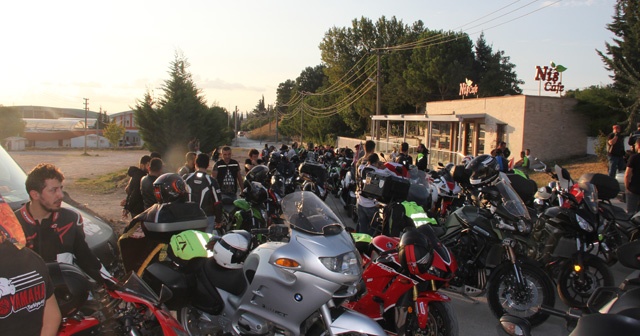 200 motorcu şehir turu atarak 30 Ağustos Zafer Bayramı’nı kutladı