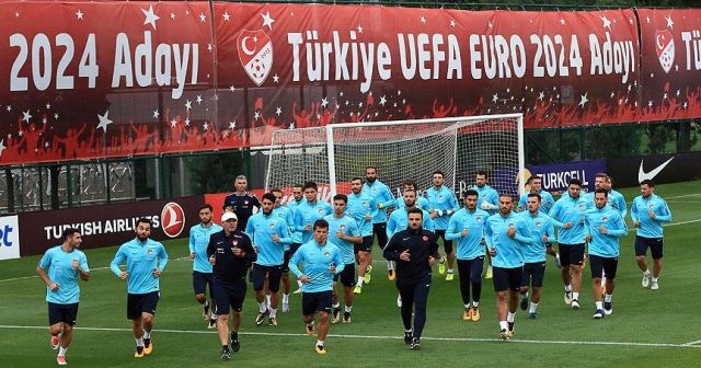 A Milli Takım Ukrayna maçı hazırlıklarını sürdürüyor