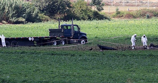 ABD&#039;ye ait düşen İHA&#039;nın enkazı kaldırılıyor