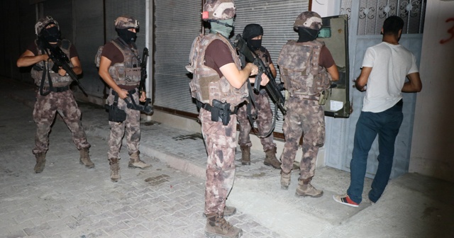 Adana’da PKK’ya şafak vakti operasyon: 20 gözaltı