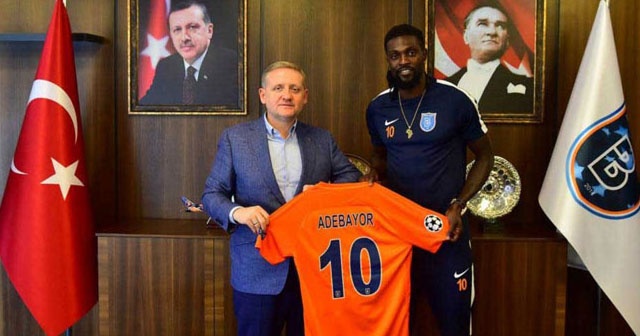 Adebayor&#039;un sözleşmesi 2 yıl daha uzatıldı