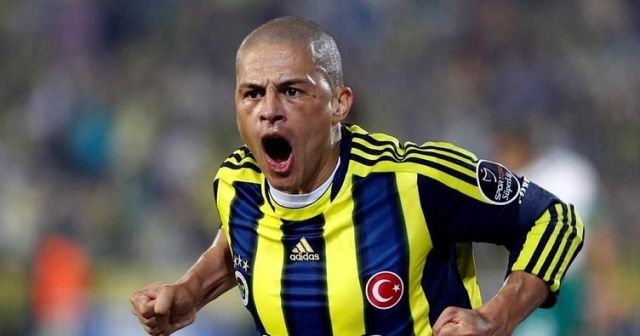 Alex de Souza&#039;dan Fenerbahçe paylaşımı