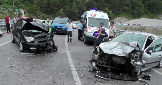 Amasra&#039;da trafik kazası: 6 yaralı