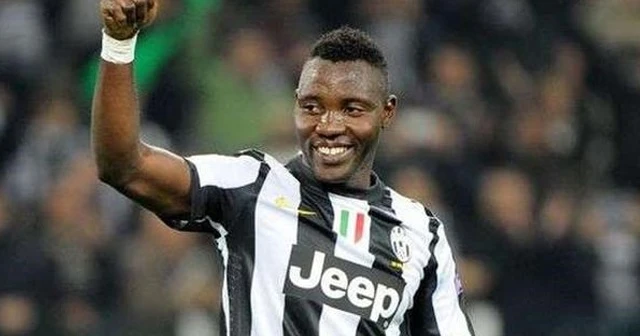 Asamoah müjdeyi verdi! Geliyor