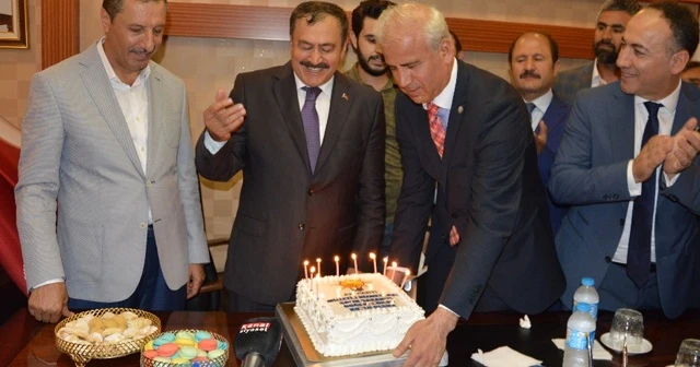 Bakan Eroğlu'na büyük sürpriz
