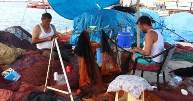 Balıkçılar ‘vira bismillah’ demek için gün sayıyor