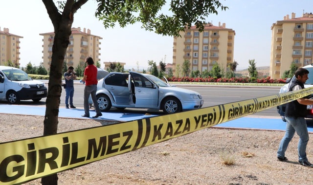 Beraber yaşadığı kadını bıçaklayarak öldürdü